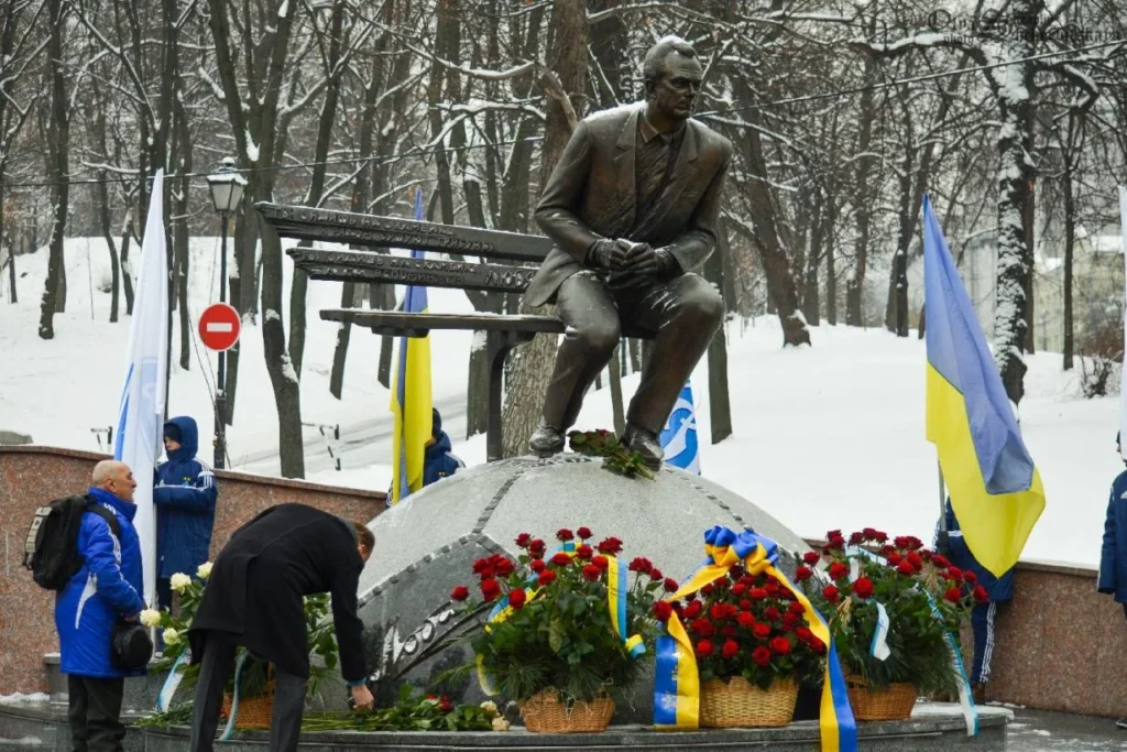 Памʼятник Валерію Лобановському